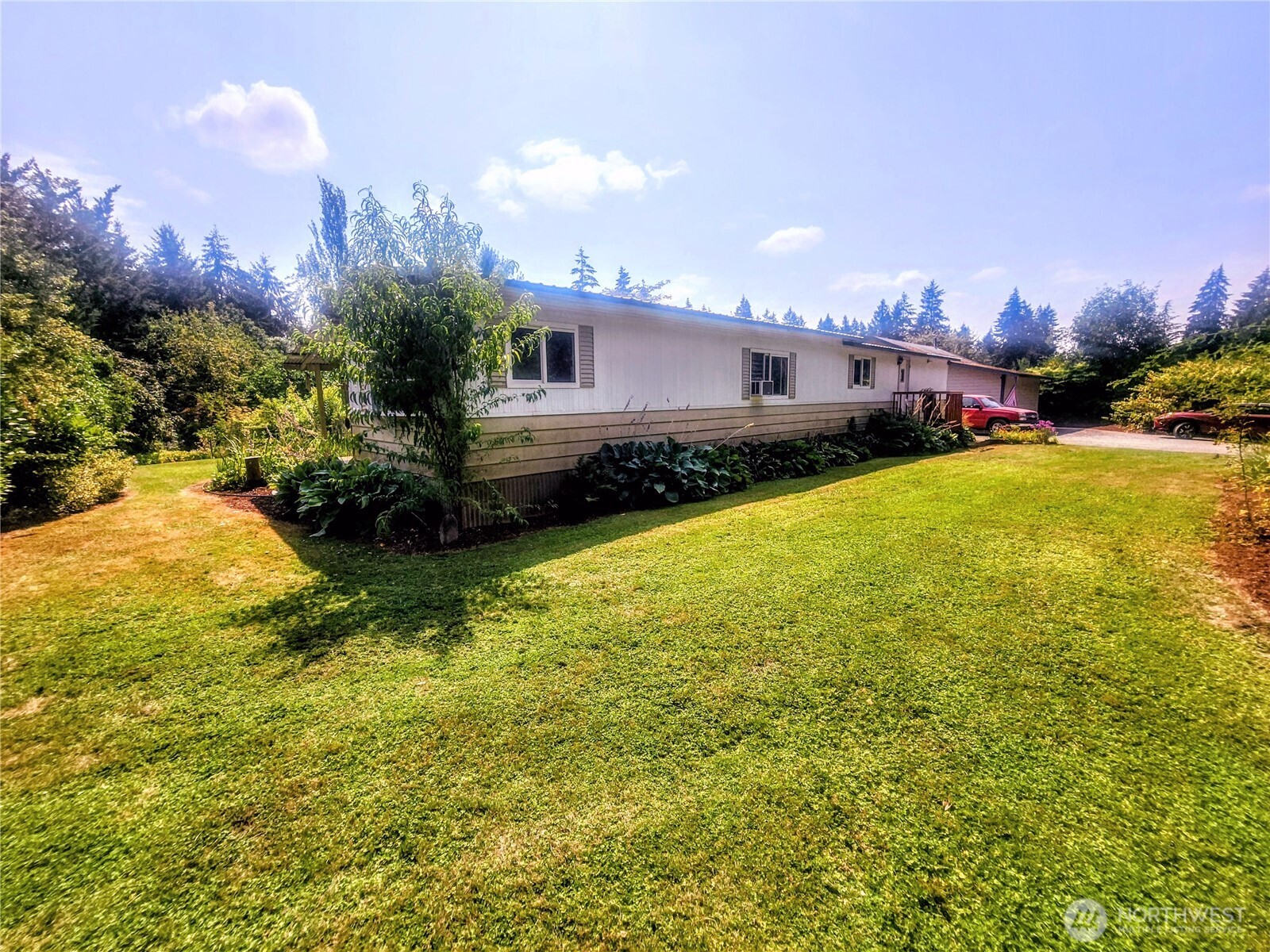 5918 256th Street Property Photo 4
