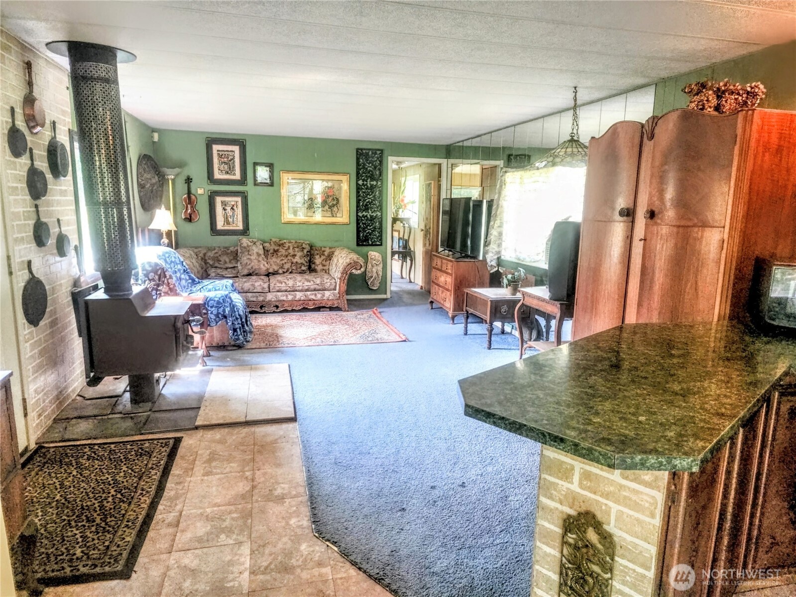 5918 256th Street Property Photo 9