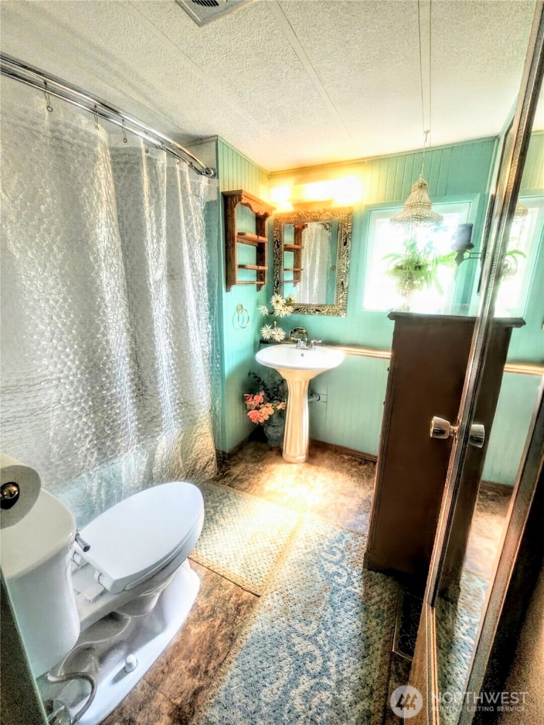 5918 256th Street Property Photo 13