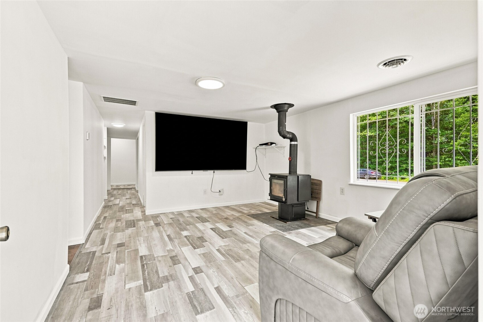 24724 Clear Creek Road Property Photo 4