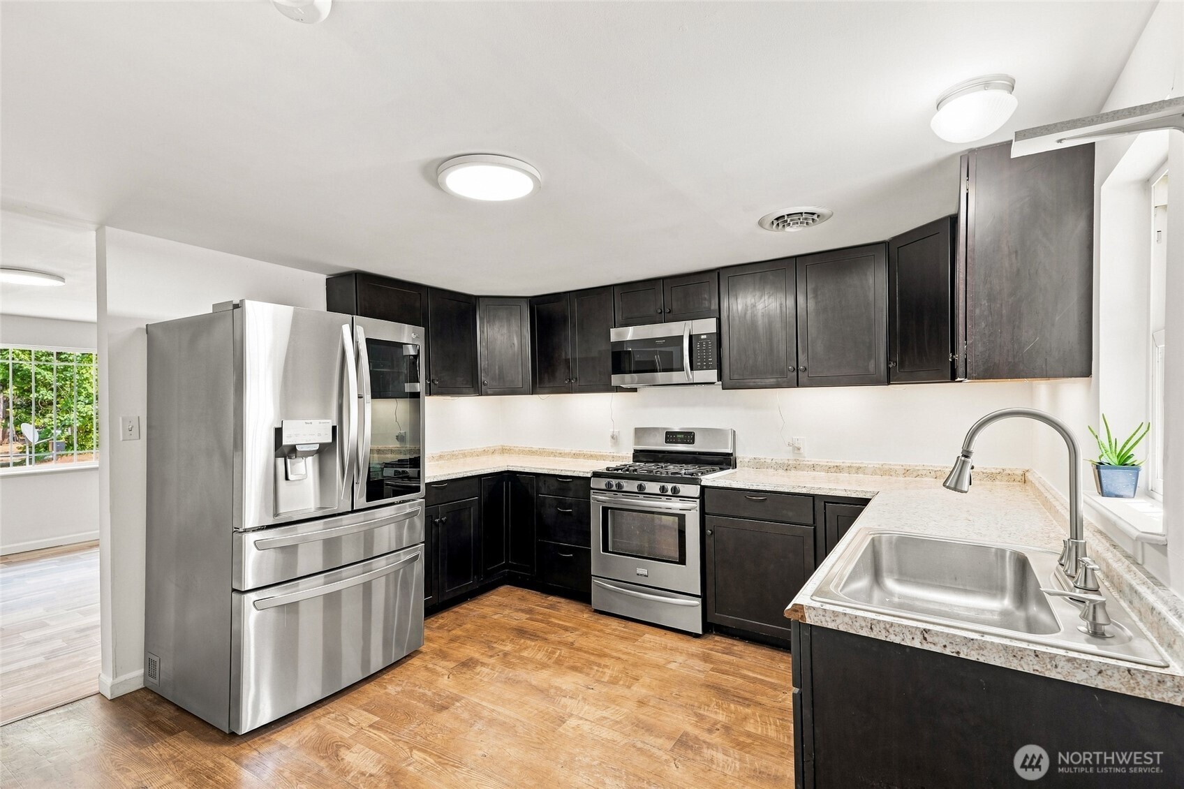 24724 Clear Creek Road Property Photo 6