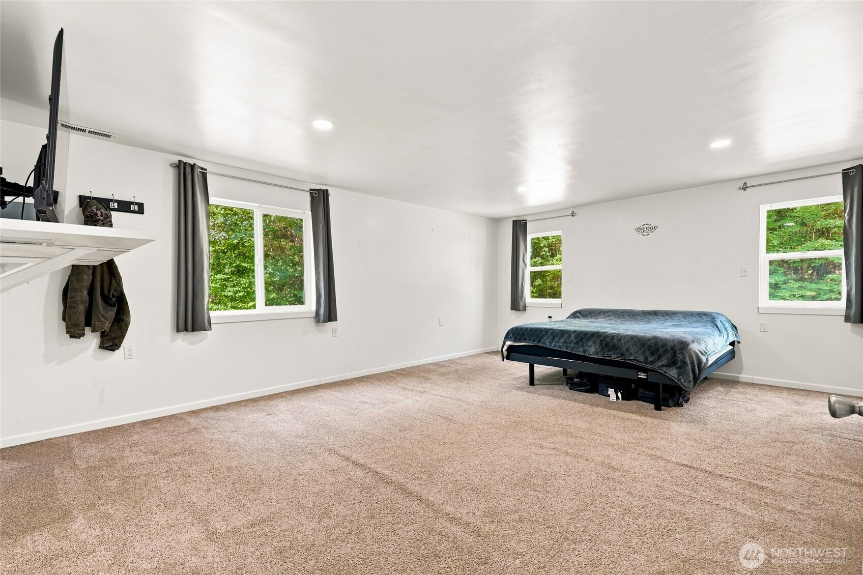 24724 Clear Creek Road Property Photo 12