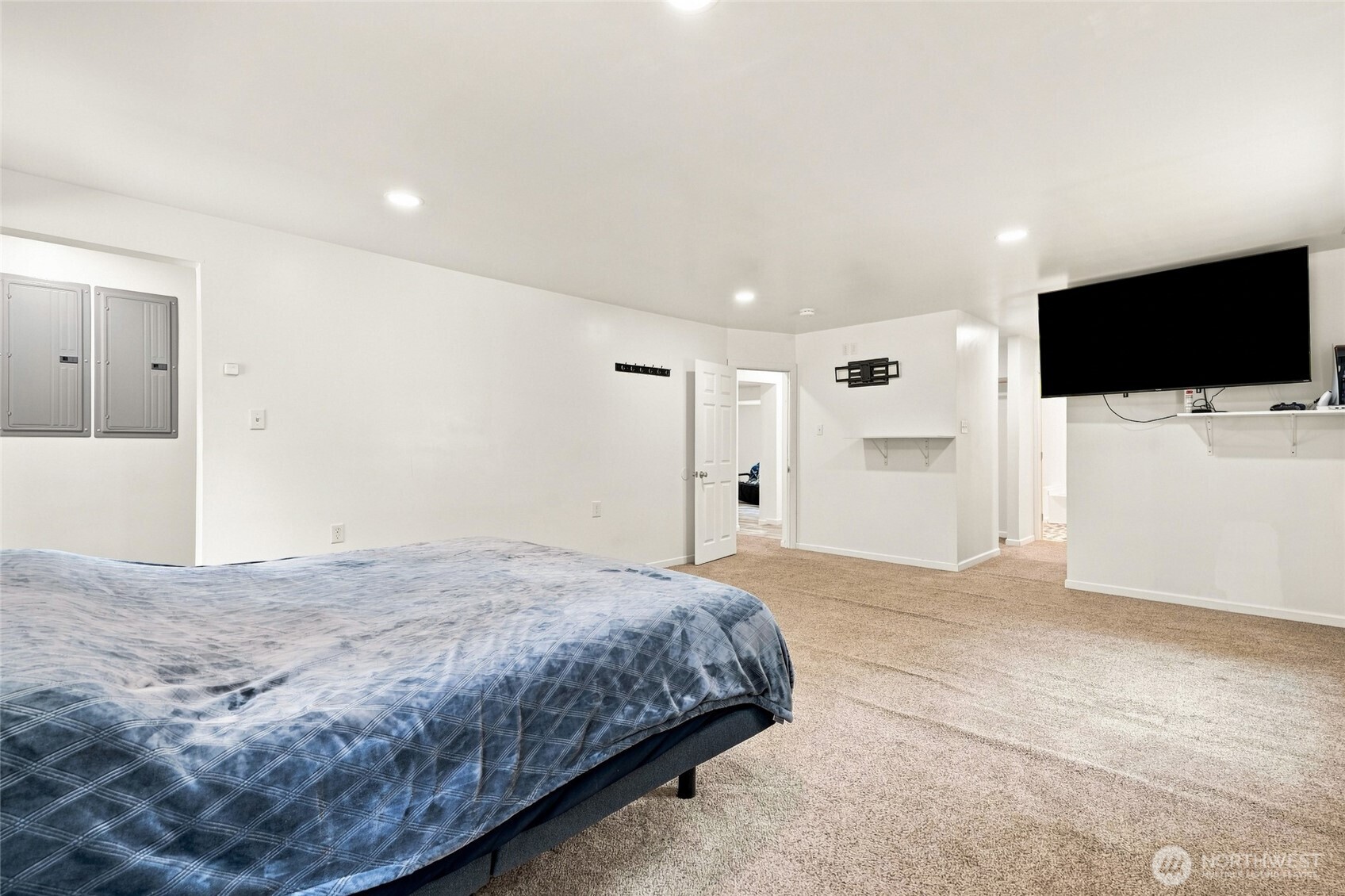 24724 Clear Creek Road Property Photo 13