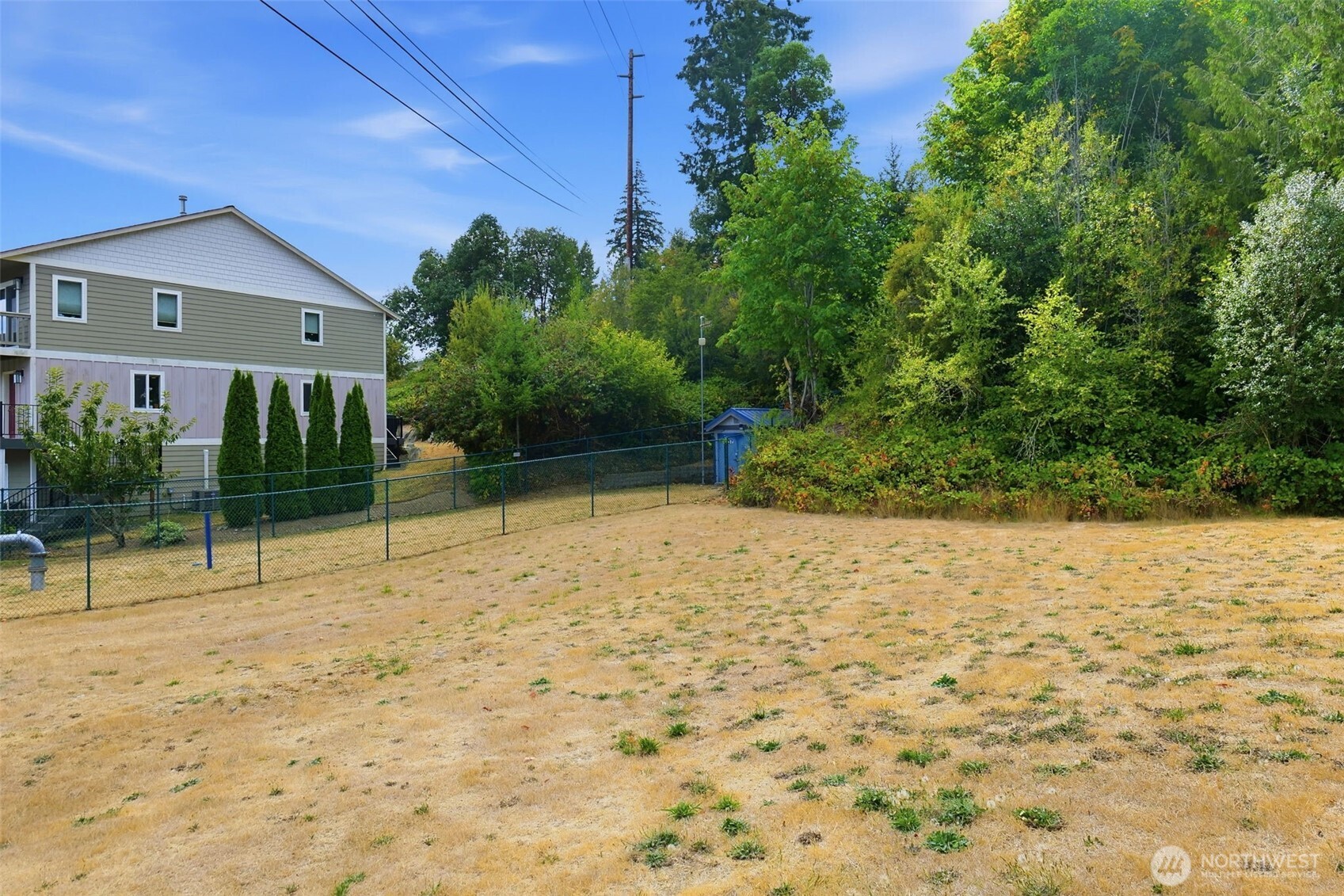1633 & 1637 Sound Ridge Drive Property Photo 7