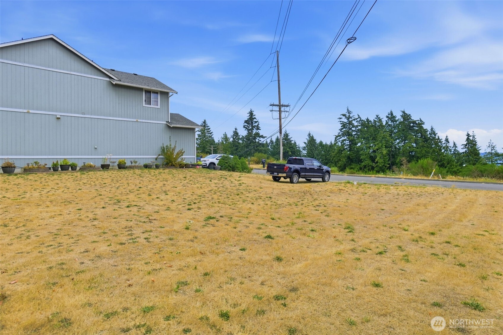 1633 & 1637 Sound Ridge Drive Property Photo 9