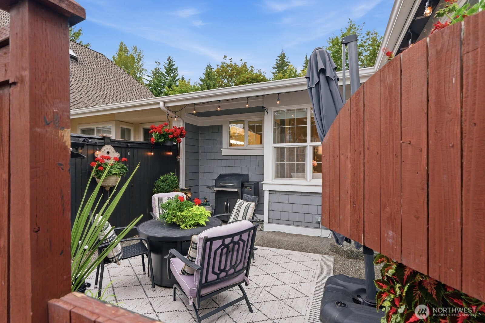 1829 163rd Street Property Photo 8