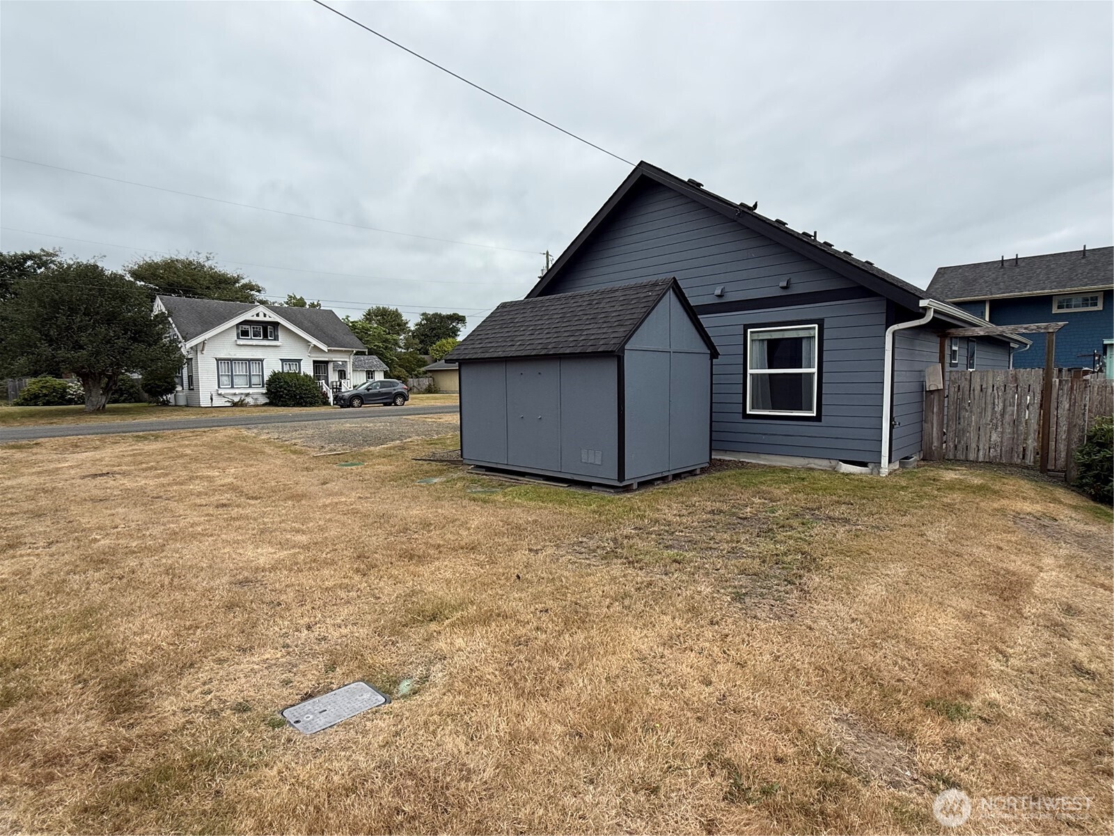 26209 N Place Property Photo 7