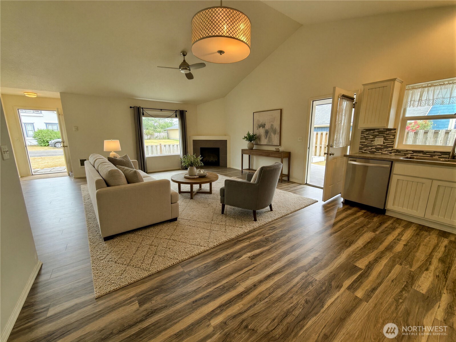 26209 N Place Property Photo 18