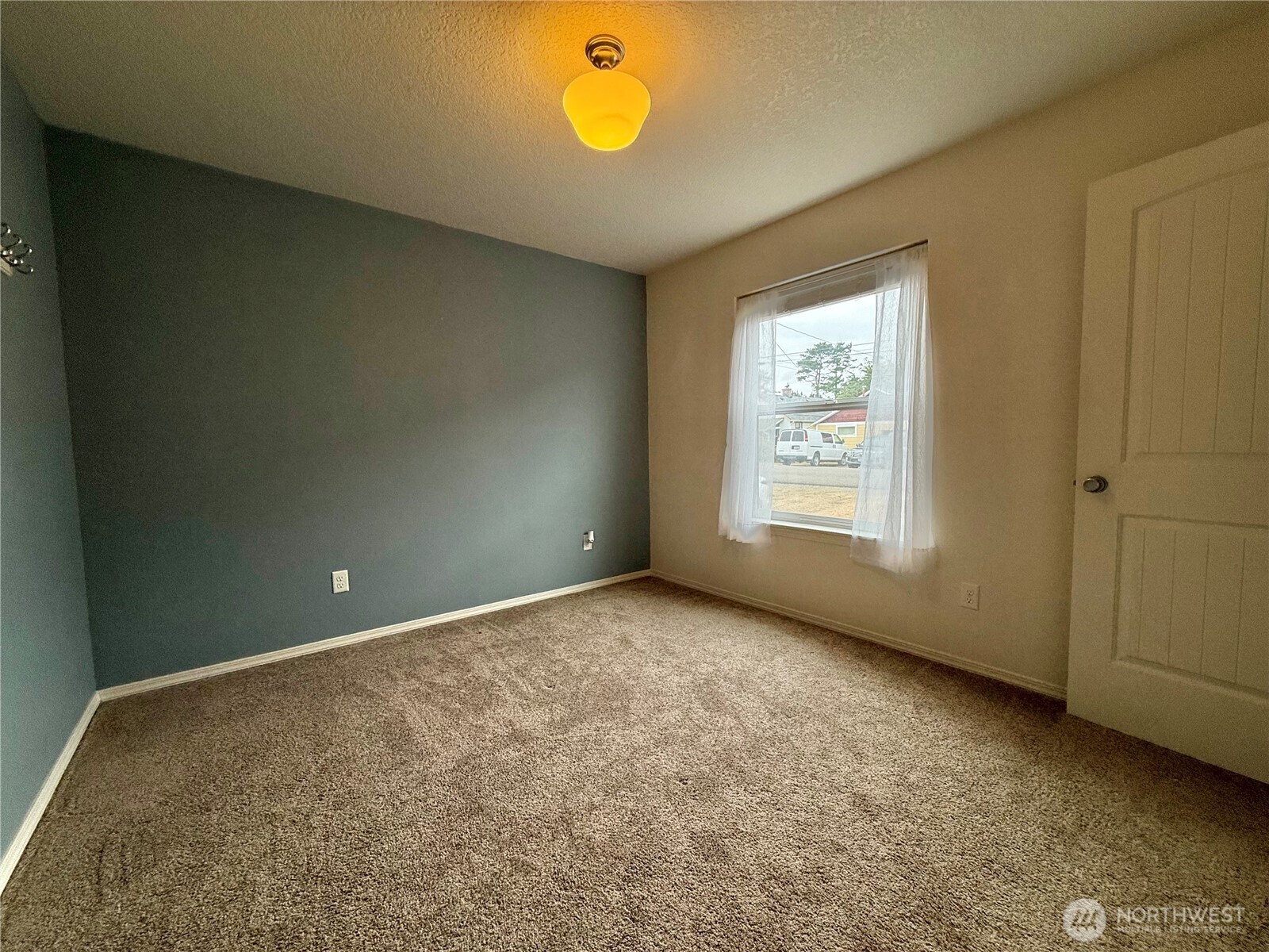 26209 N Place Property Photo 24