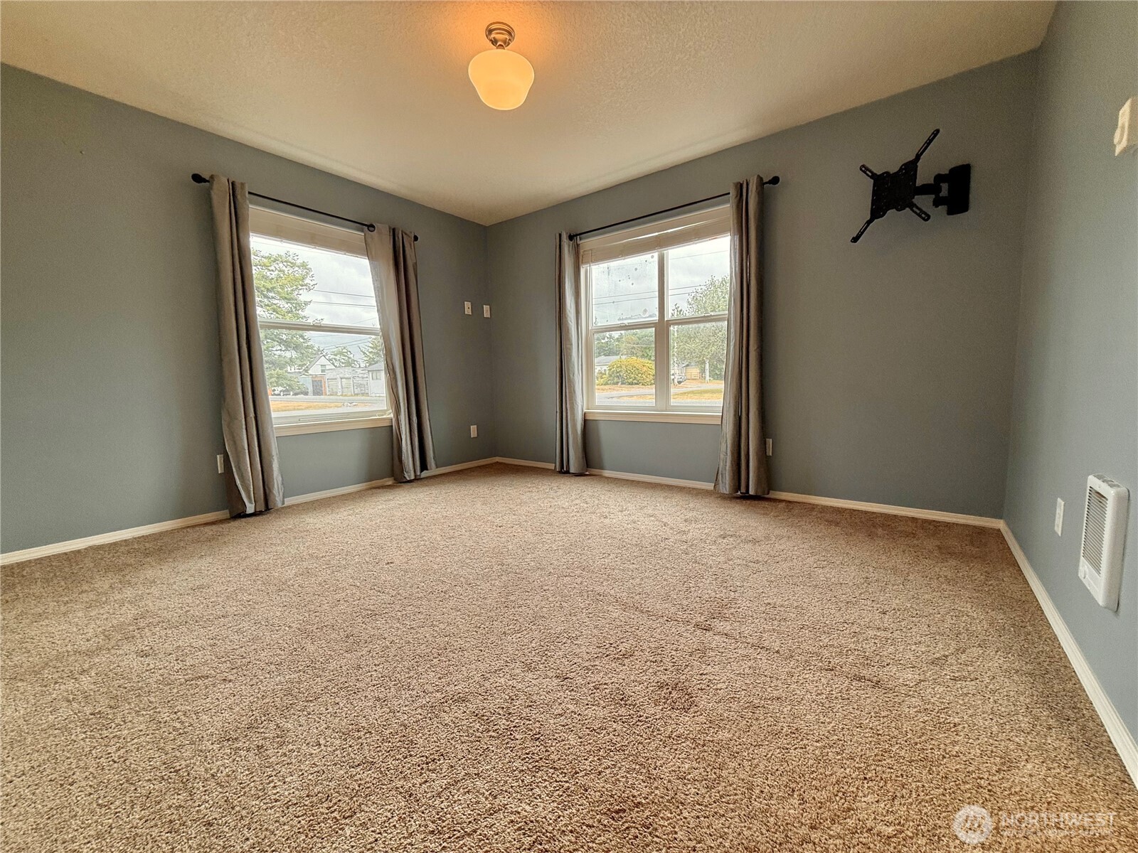 26209 N Place Property Photo 29