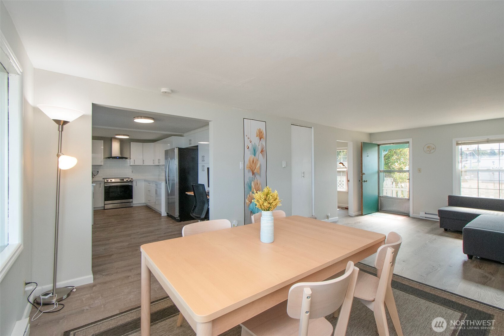 739 W Fourth Street Property Photo 26
