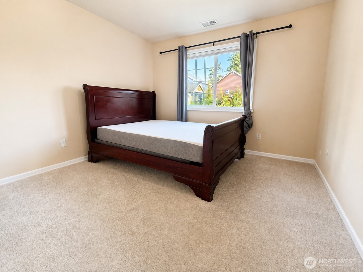 16325 43rd Avenue Property Photo 16