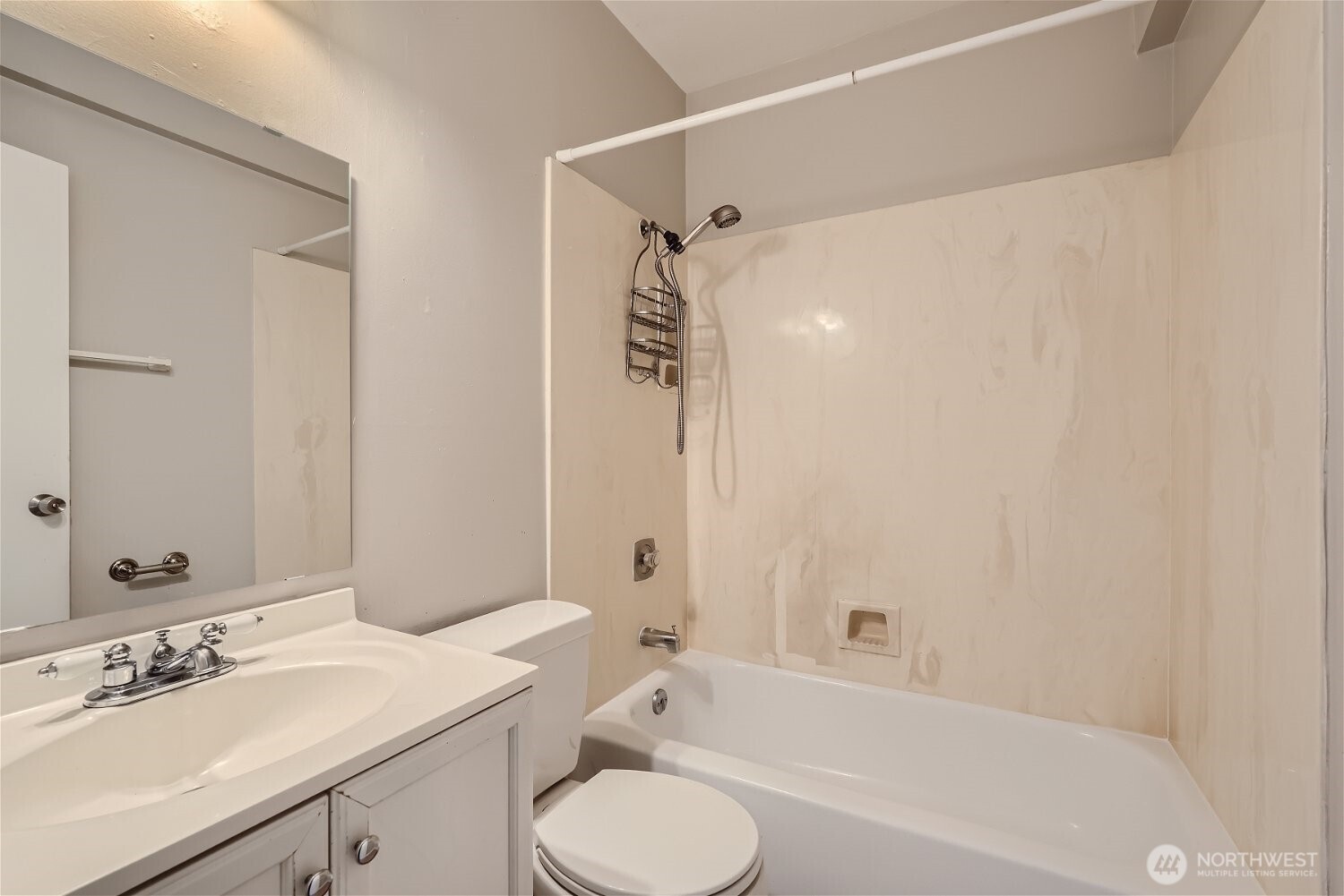 2312 E Denny Way Property Photo 11