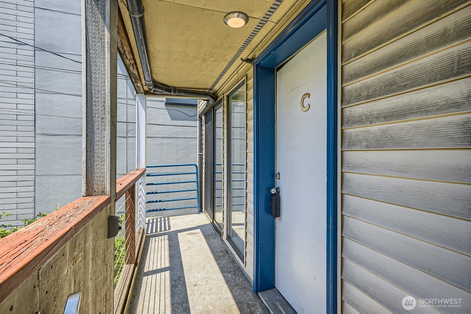 2312 E Denny Way Property Photo 13