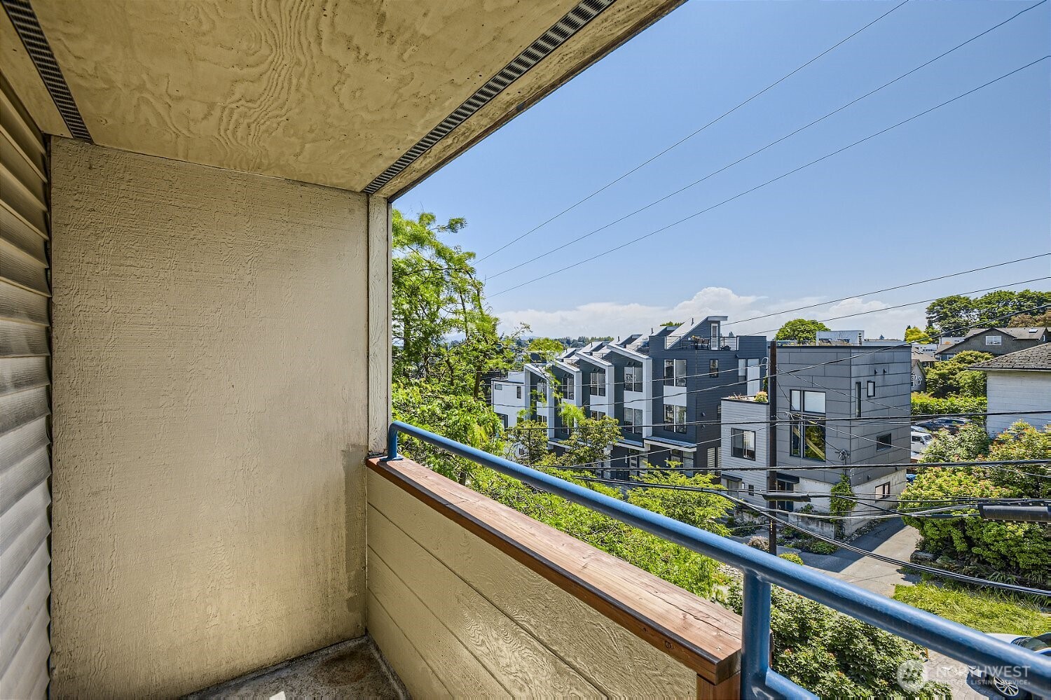 2312 E Denny Way Property Photo 22