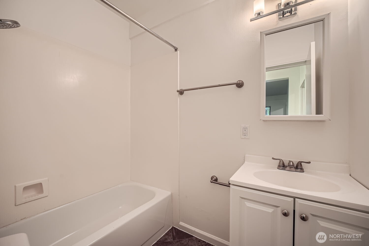 2312 E Denny Way Property Photo 27