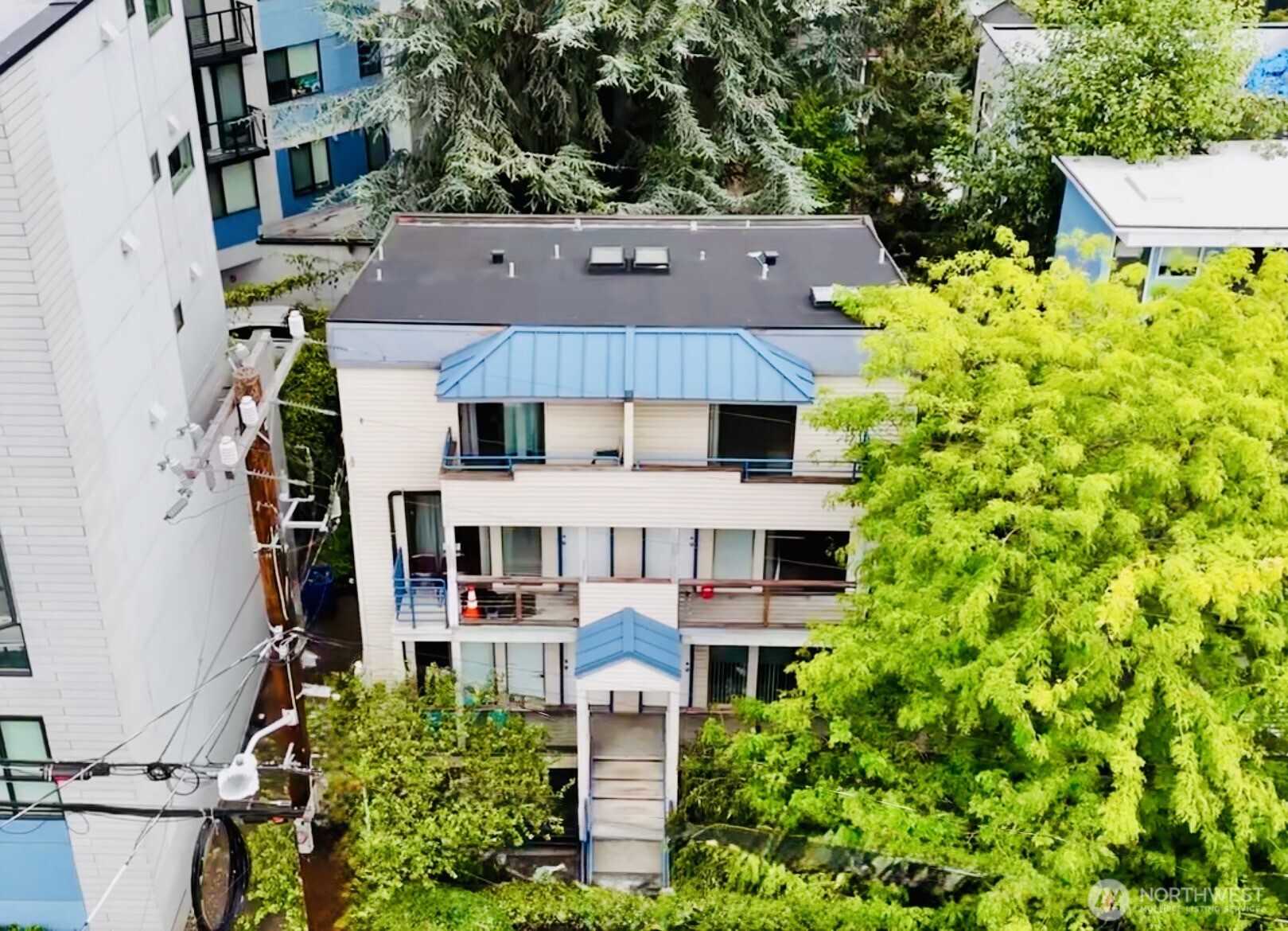 2312 E Denny Way Property Photo 29
