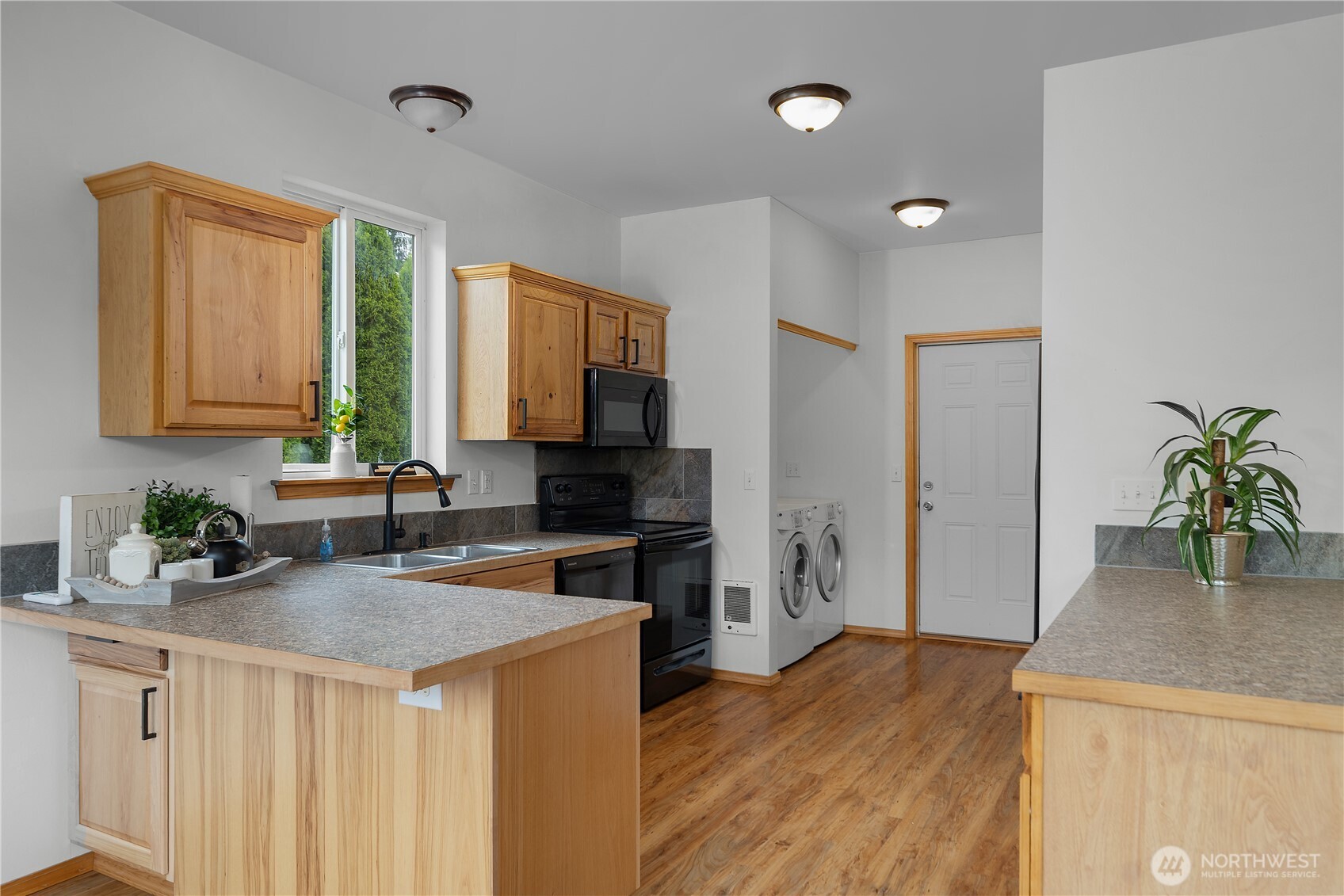 321 E Penzance Road Property Photo 15