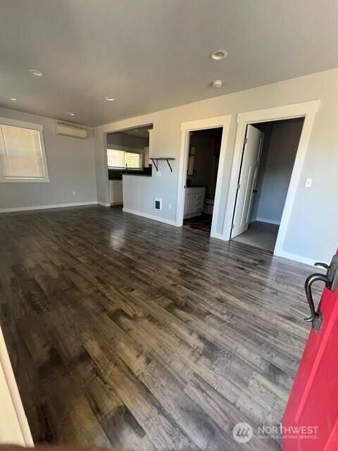 414 Chambers Street Property Photo 12