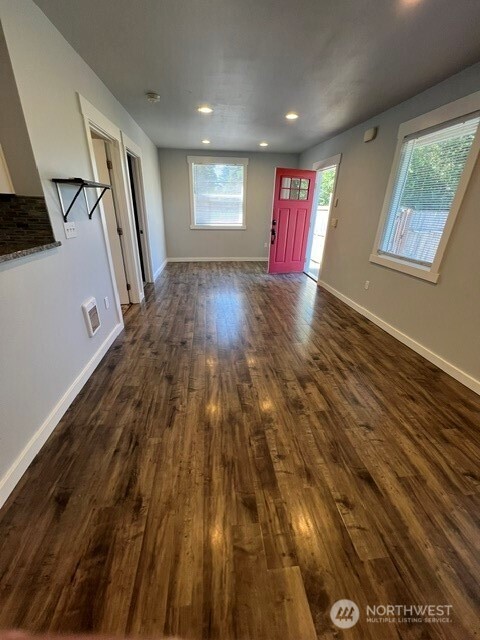 414 Chambers Street Property Photo 14