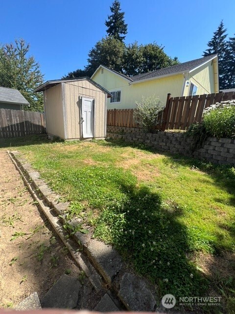 414 Chambers Street Property Photo 15