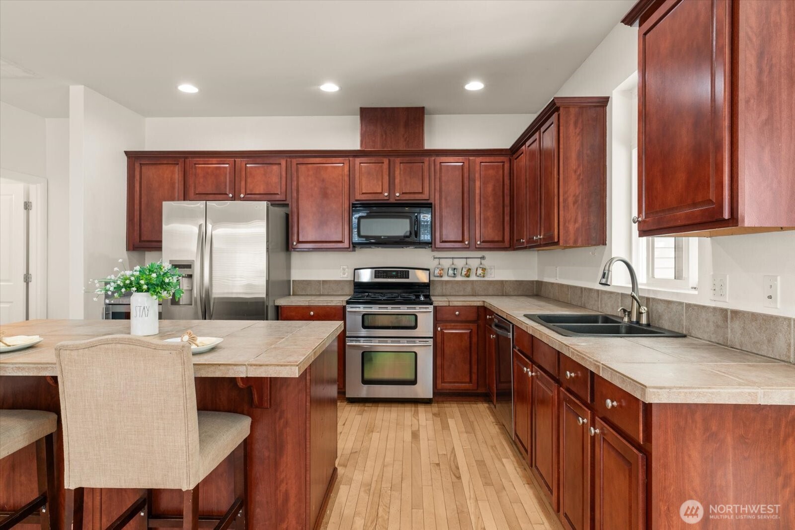 308 196th Place 305 Property Photo 11