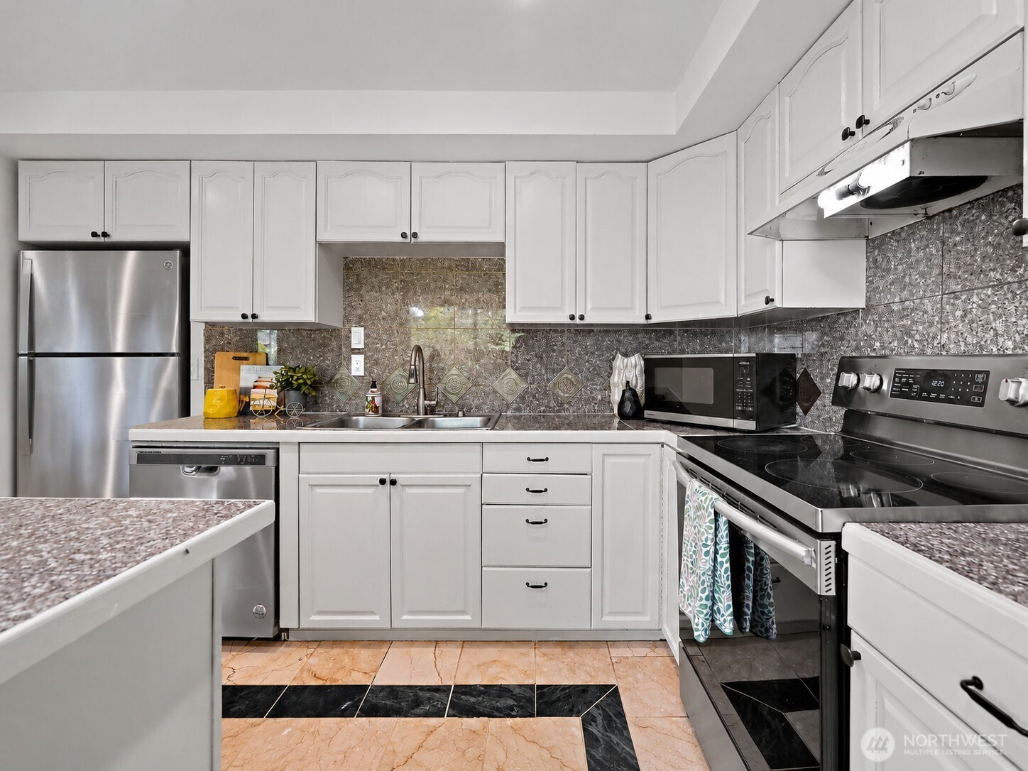 25503 151st Place Property Photo 12