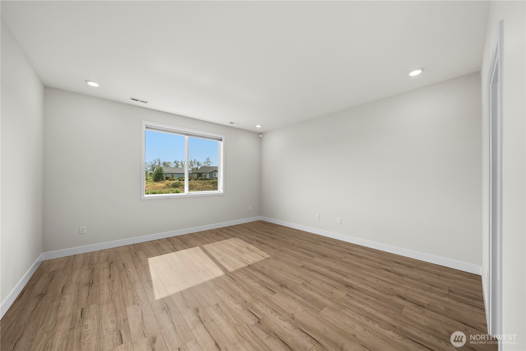 18220 153rd Street Property Photo 10