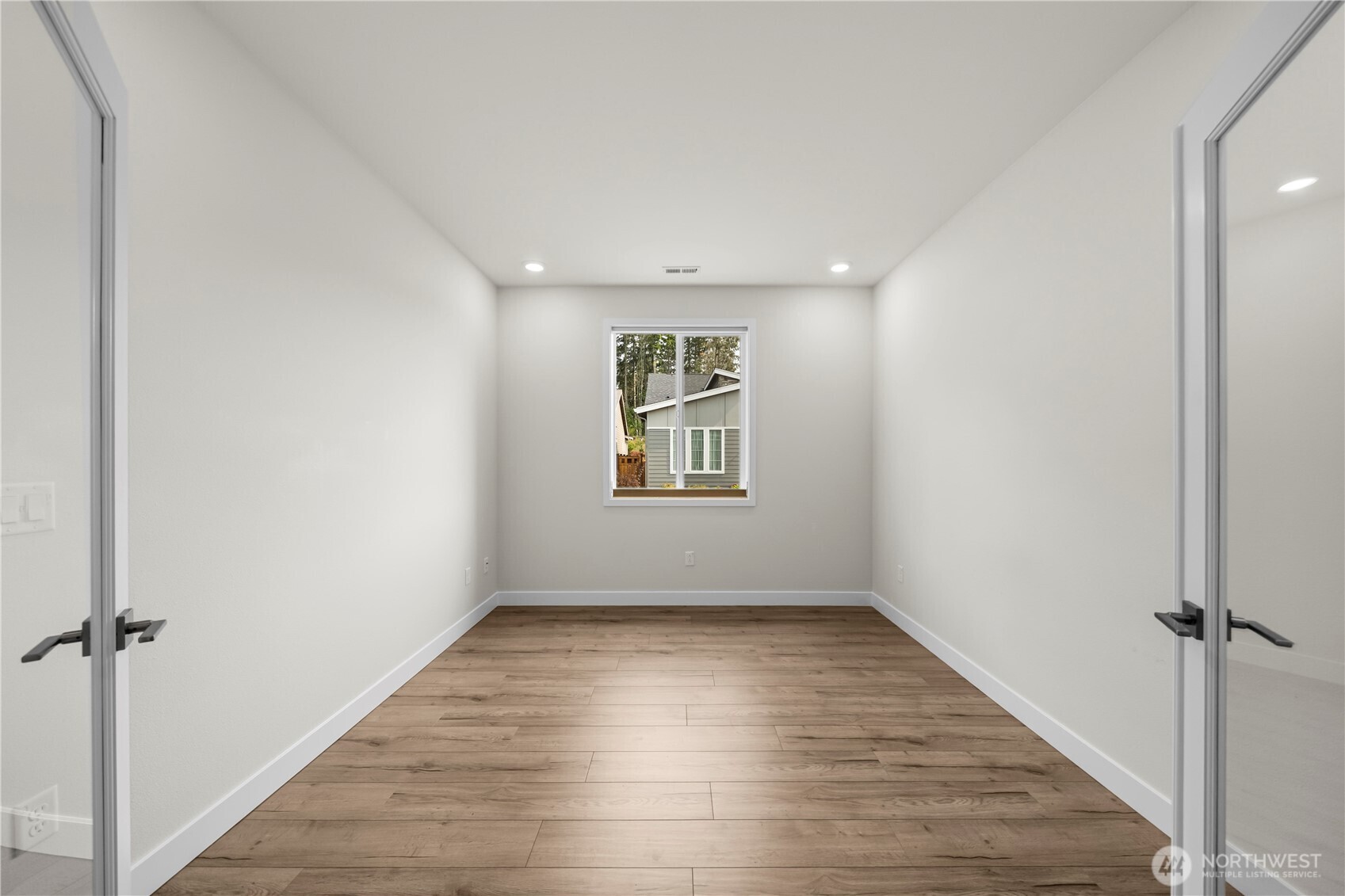 18220 153rd Street Property Photo 14