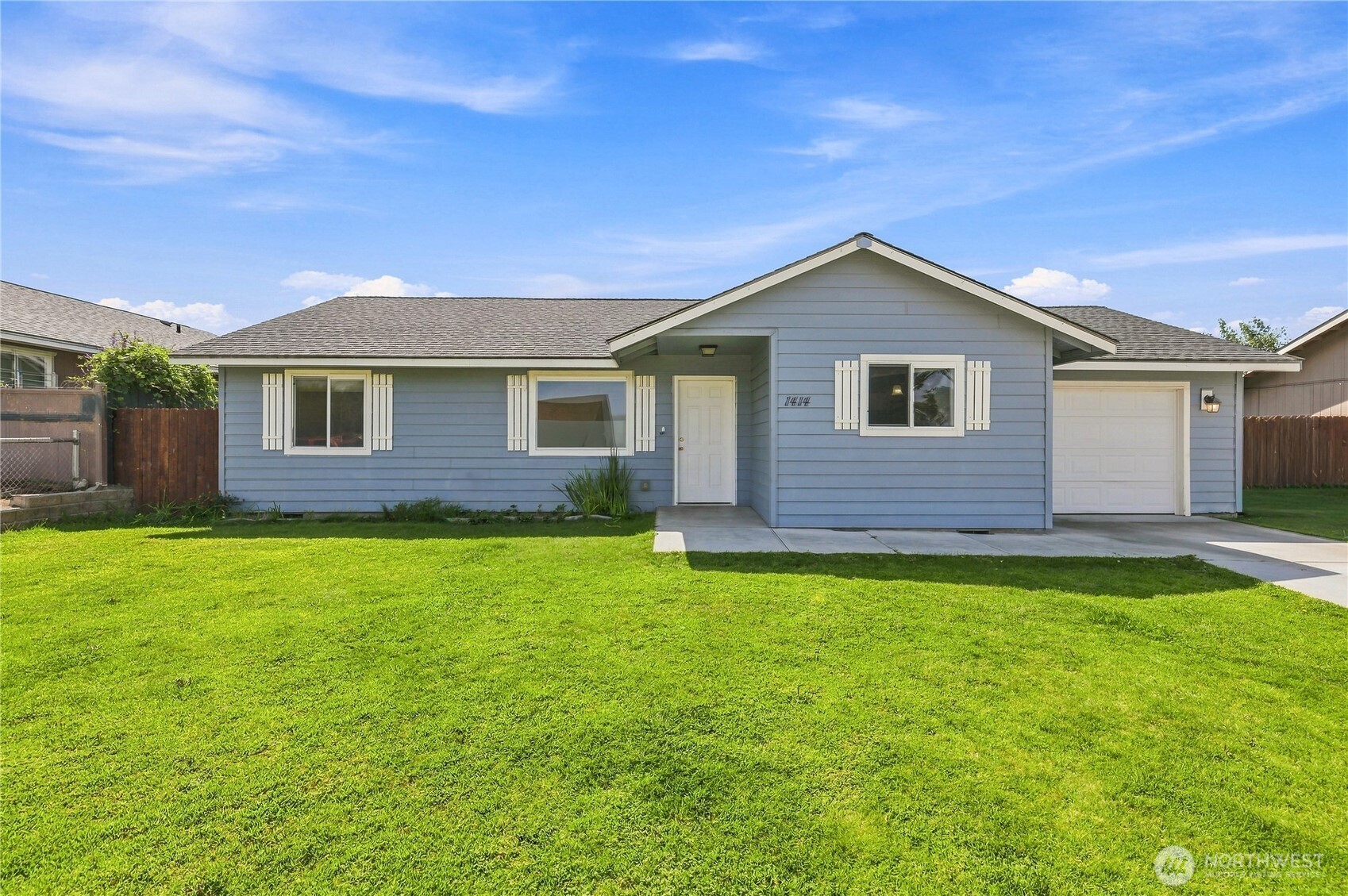 1414 E Adelia Court Property Photo 1