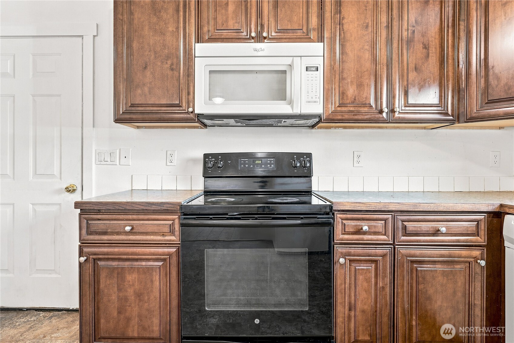 1414 E Adelia Court Property Photo 7