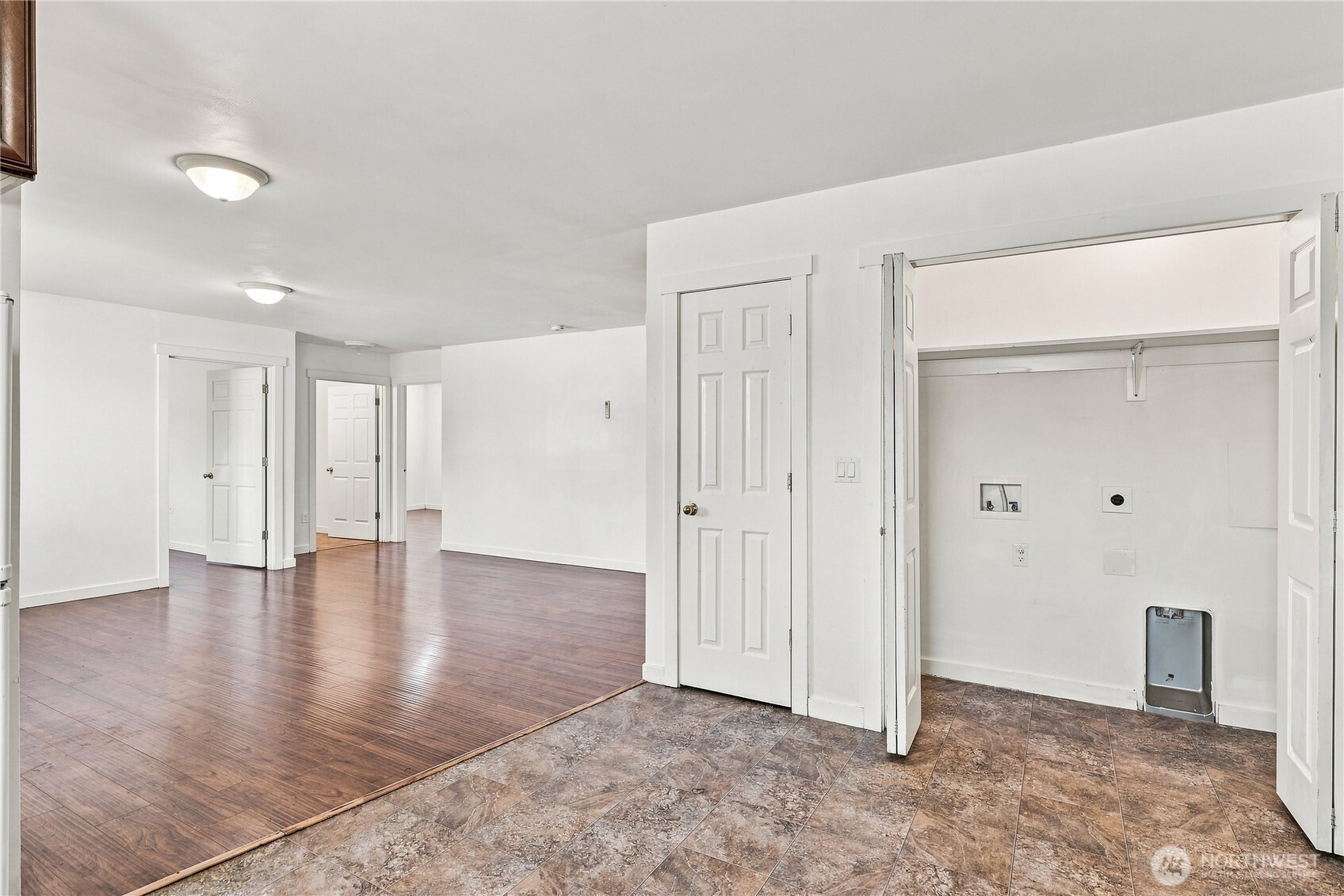 1414 E Adelia Court Property Photo 17