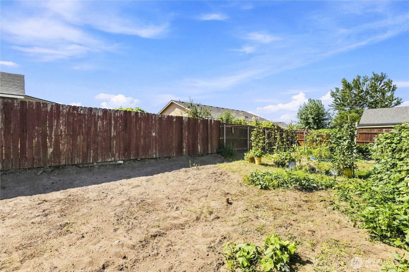 1414 E Adelia Court Property Photo 25