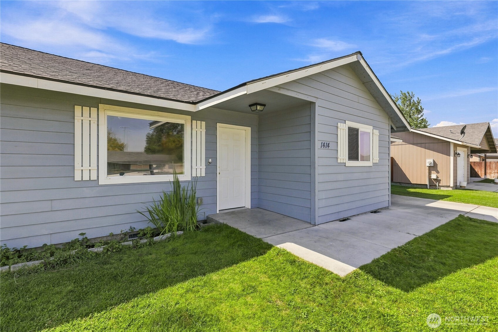 1414 E Adelia Court Property Photo 27