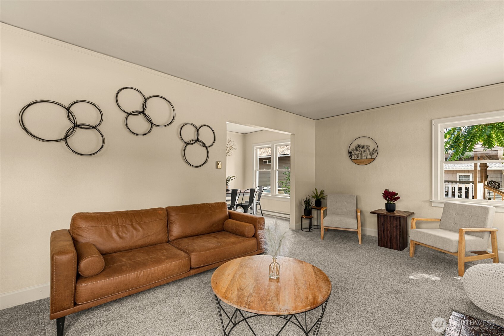 938 Washington St. Property Photo 5