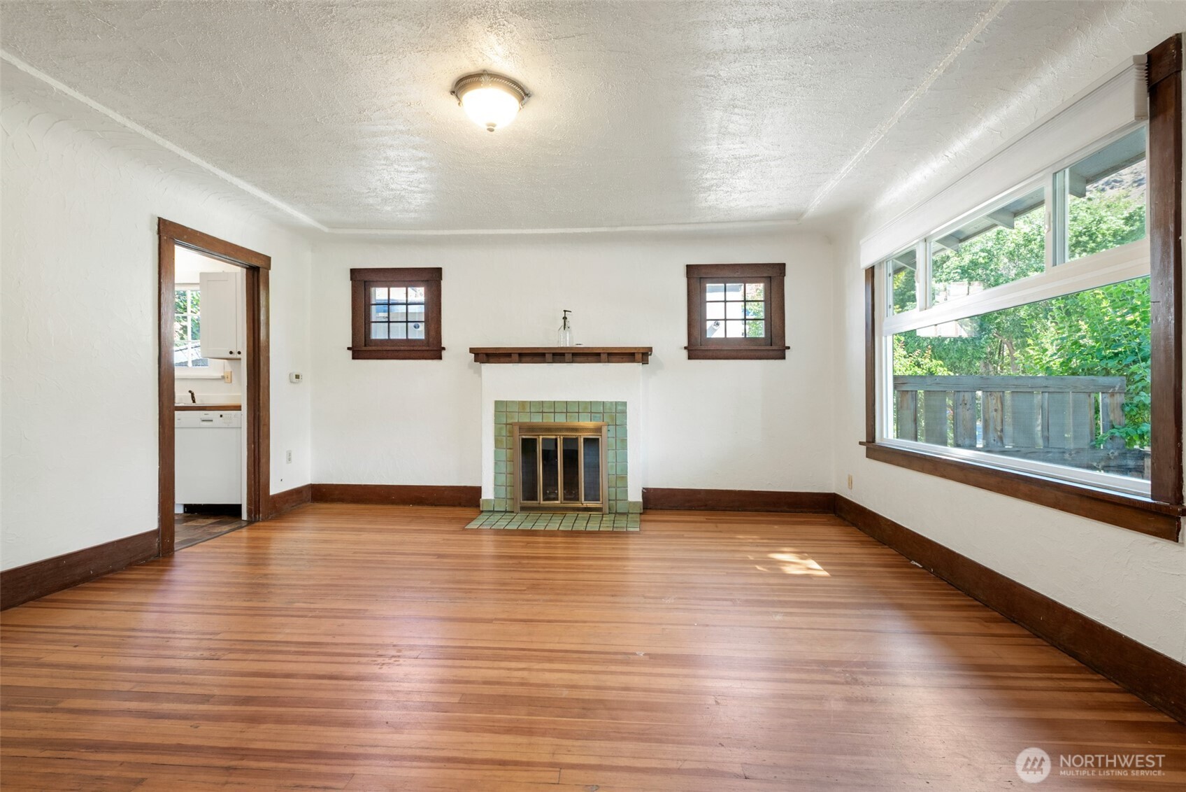 123 Riverfront Drive Property Photo 4