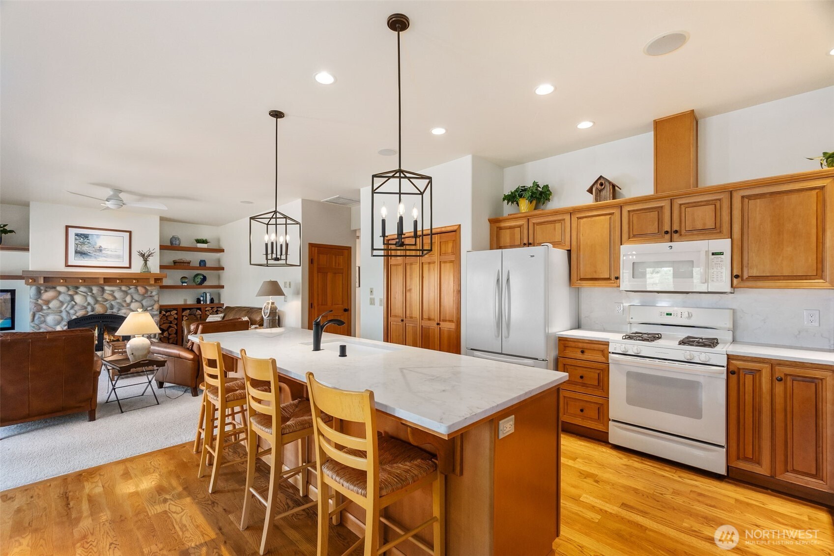 9941 Mariner Drive Property Photo 12