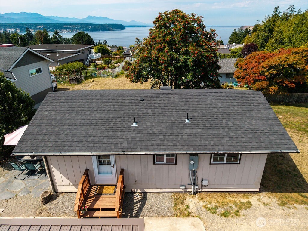 200 N Rhododendron Drive Property Photo 1