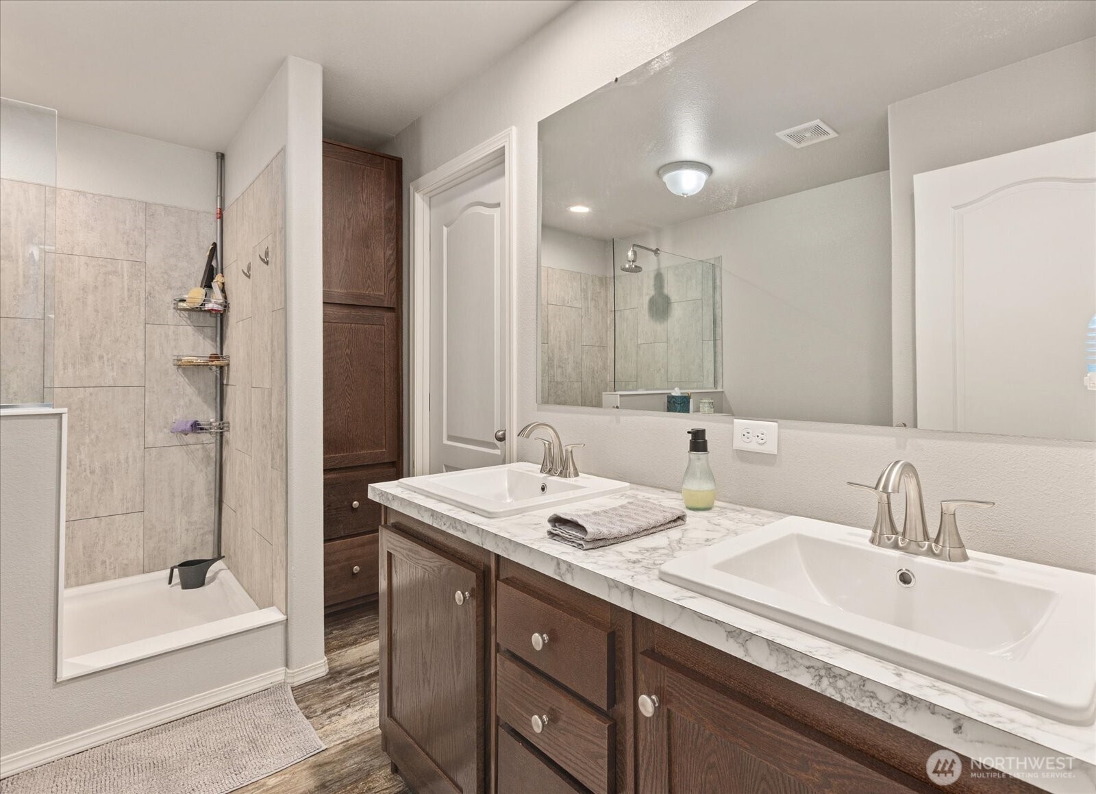 13012 View Place Property Photo 16