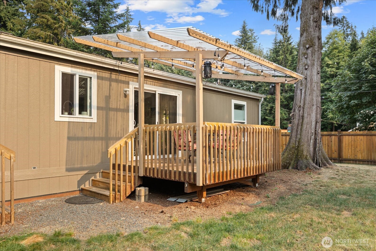 13012 View Place Property Photo 27