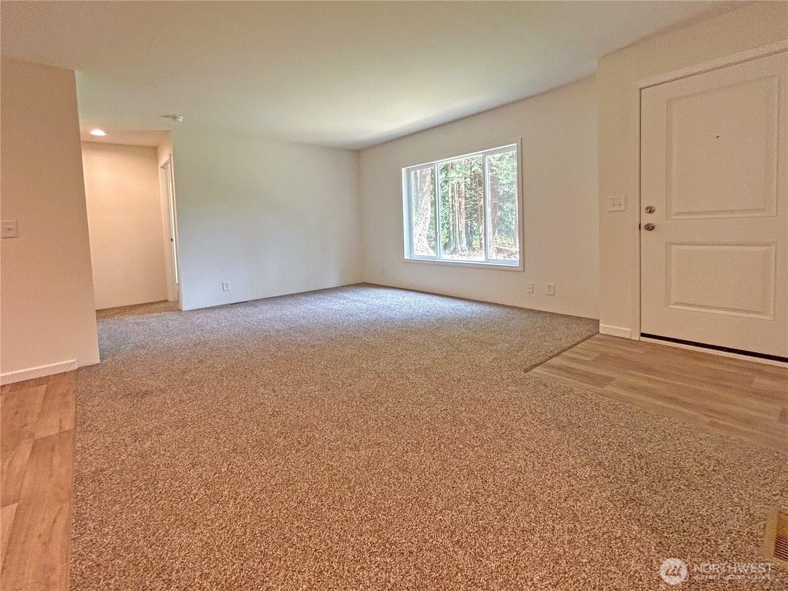 871 S Lucille Street Property Photo 6