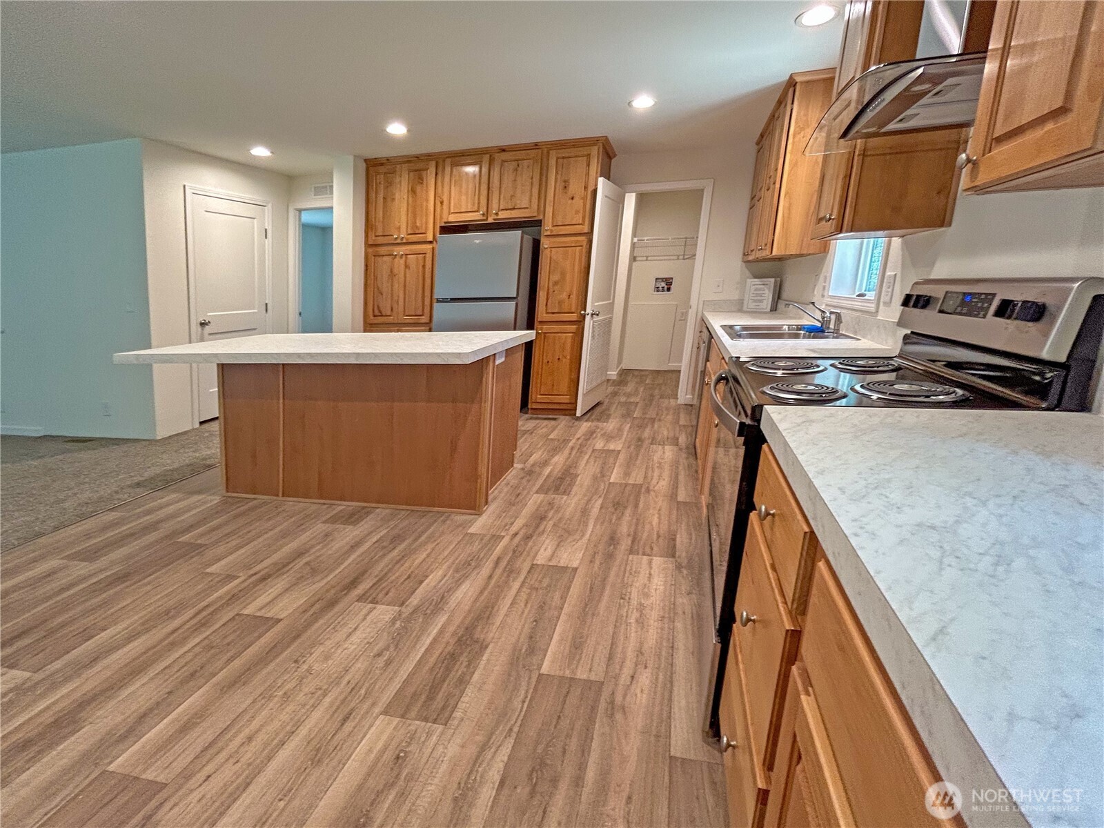 871 S Lucille Street Property Photo 22