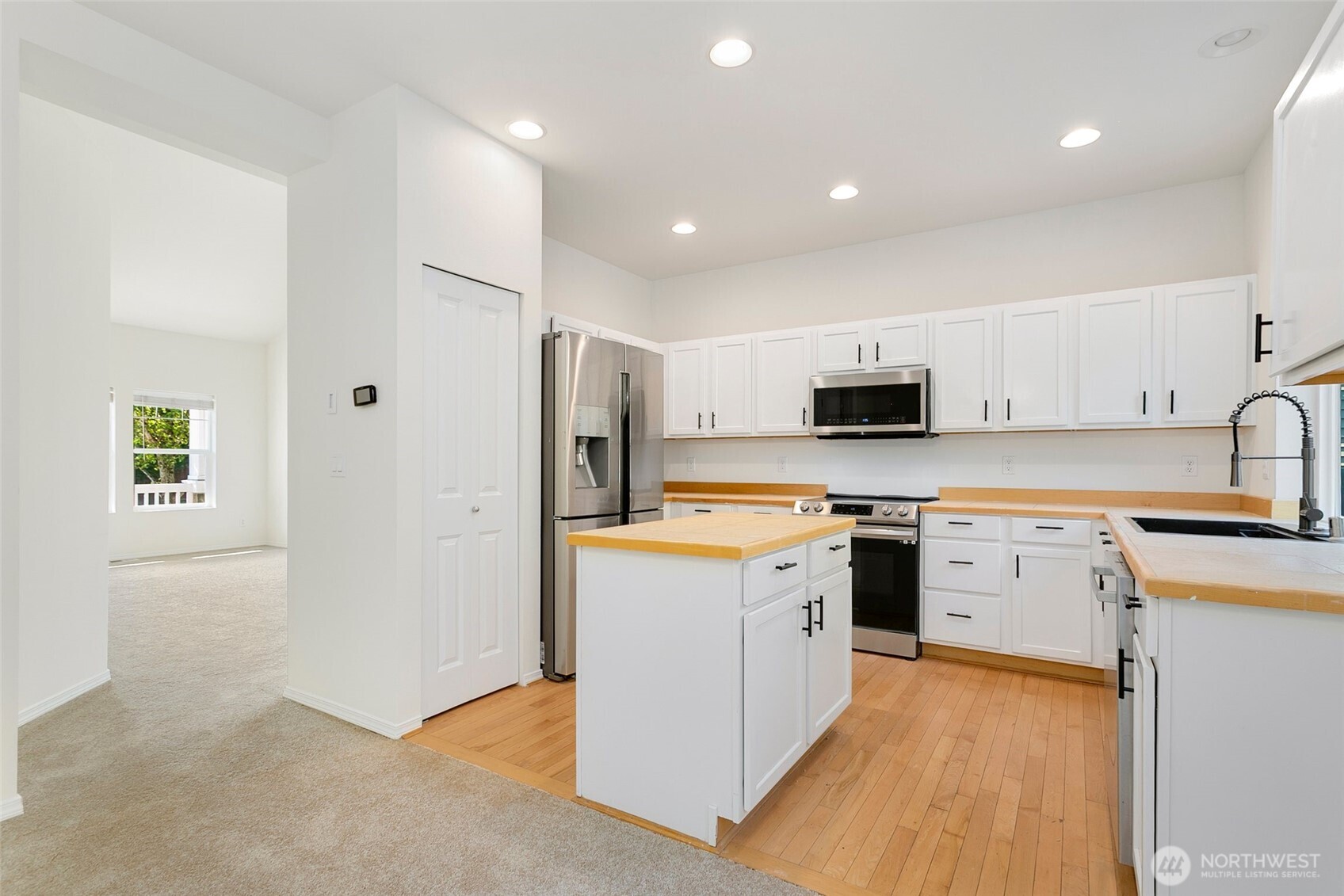5914 Elizabeth Avenue Property Photo 6