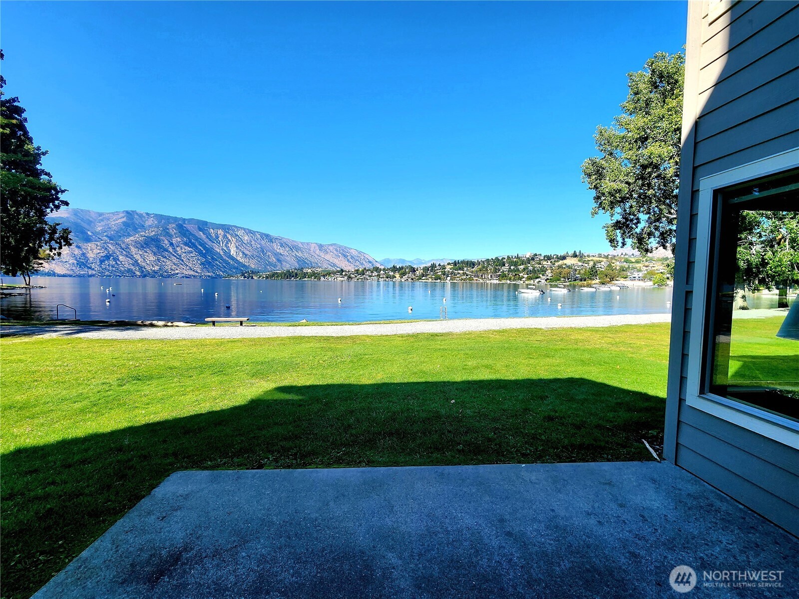 1 Beach 555-c Property Photo 16