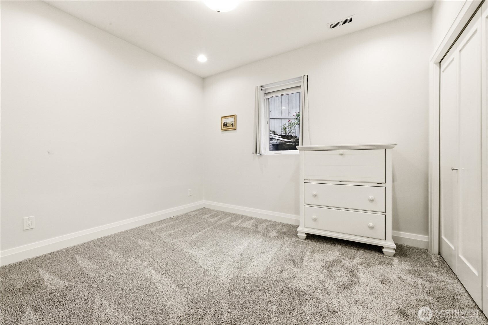 7226 S Ryan Street Property Photo 15