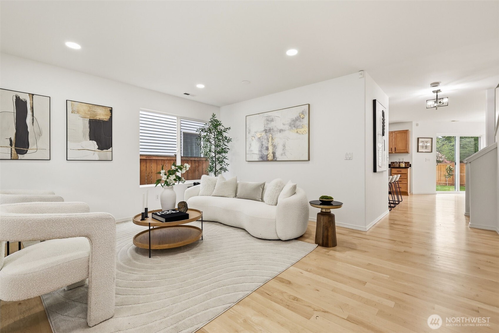 2108 250th Place Property Photo 3