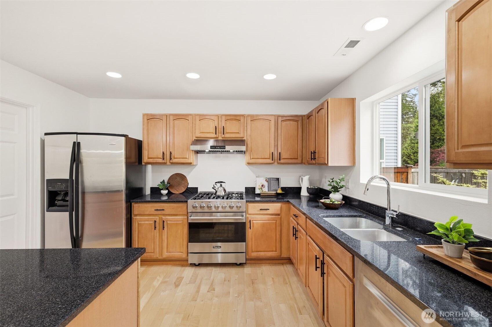 2108 250th Place Property Photo 6