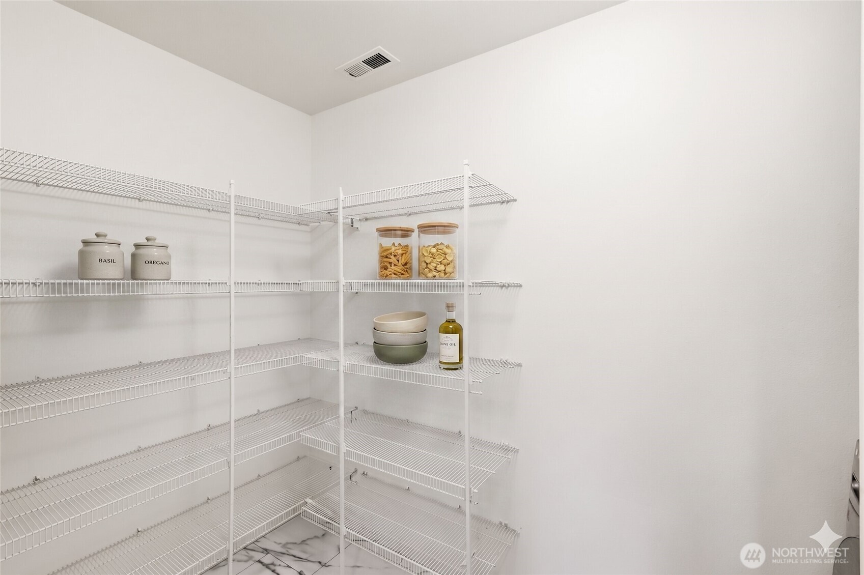 2108 250th Place Property Photo 8