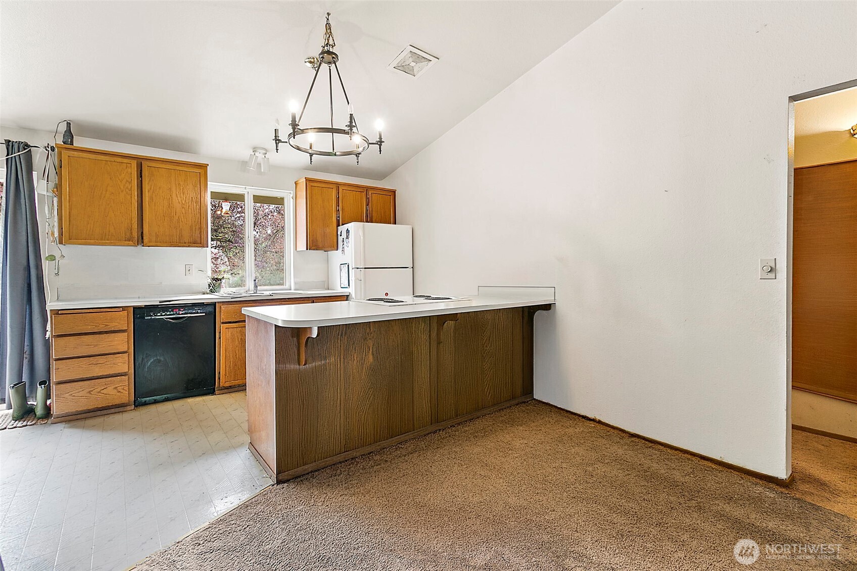 916 40th Avenue Property Photo 14
