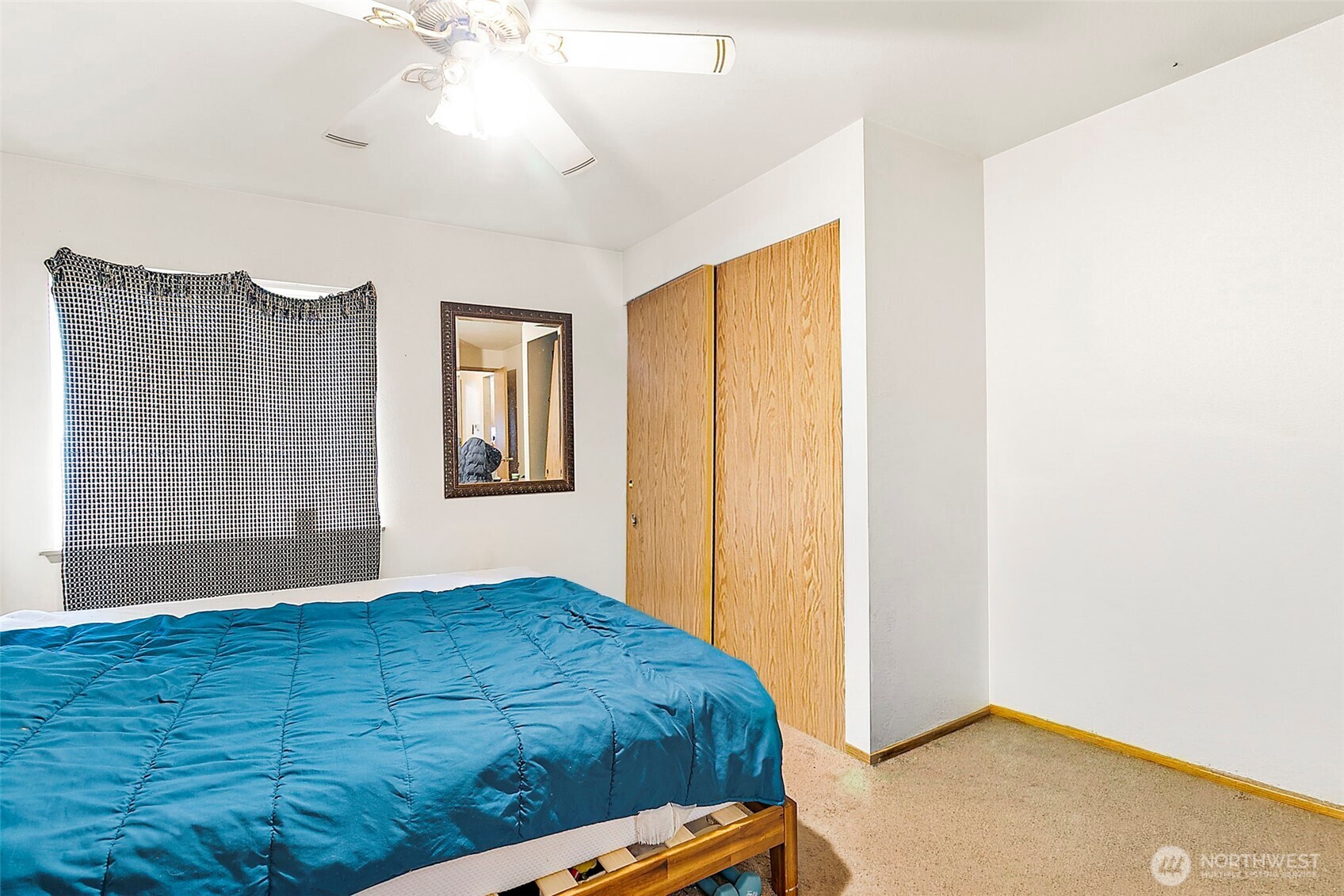 916 40th Avenue Property Photo 15
